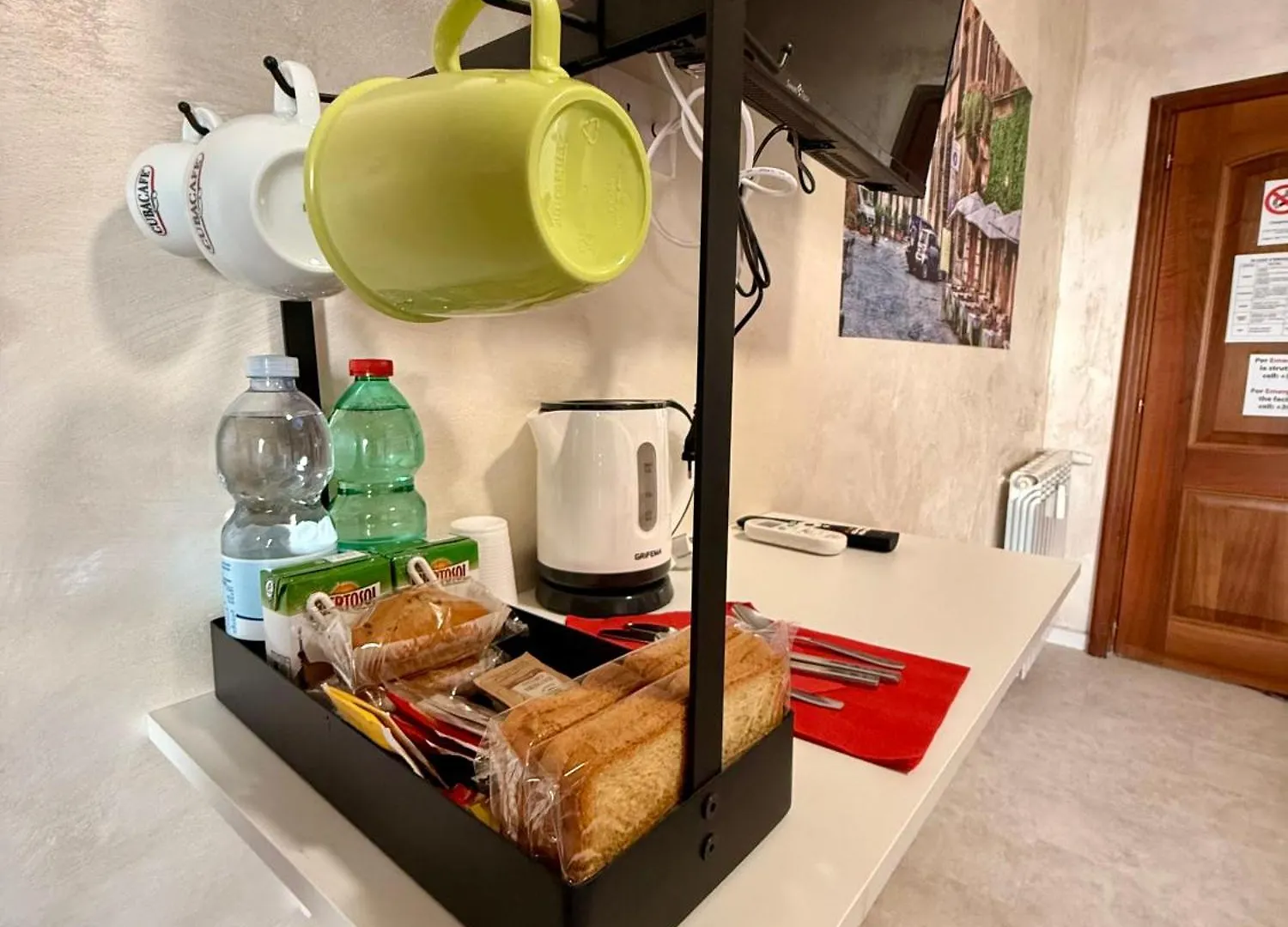 Cinecitta Rooms Haven Rome Bed & Breakfast